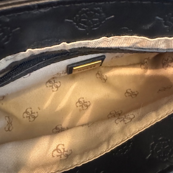 Guess black embossed satchel Zanelle Top Handle purse - Picture 7 of 8